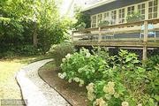 164 Bay Avenue