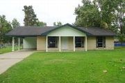 725 Benjamin Dr.