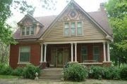 704 California Ave.