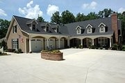 32 Dylan Ln.