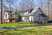 400 Everett Ln.