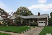 6 Harriet Ct.