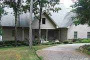 349 Lakeshore Dr. West