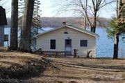 7324 Lakeview St.