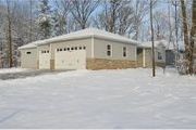 2871 Sleepy Hollow Dr.