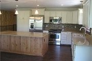 6652 Us Hwy. 212